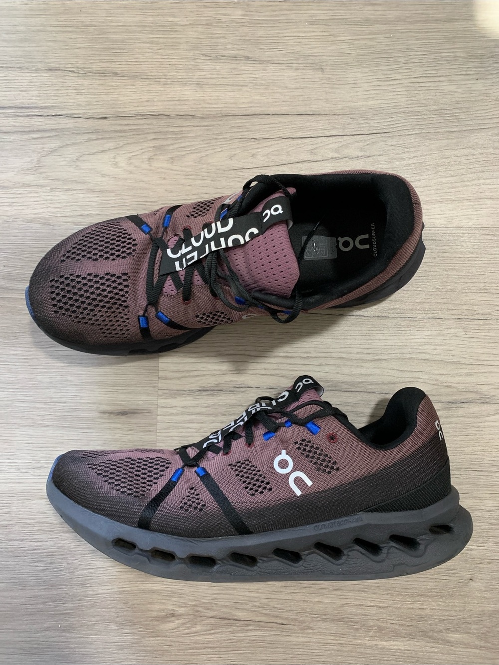 On Cloudsurfer Men's Athletic Shoes black/cobalt size 14